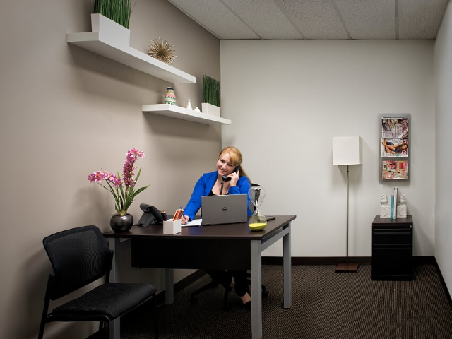 180 Promenade Cir in Sacramento