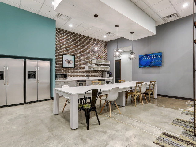 2598 E Sunrise Blvd in Fort Lauderdale