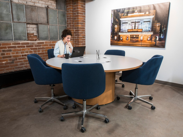 180 John St in Toronto