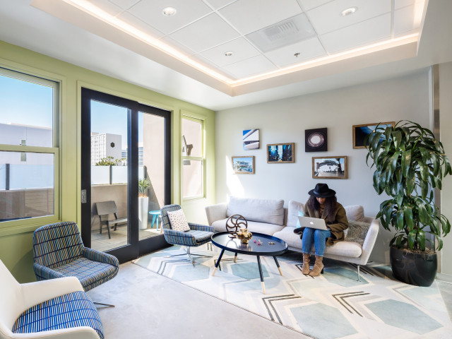 730 Arizona Ave in Santa Monica