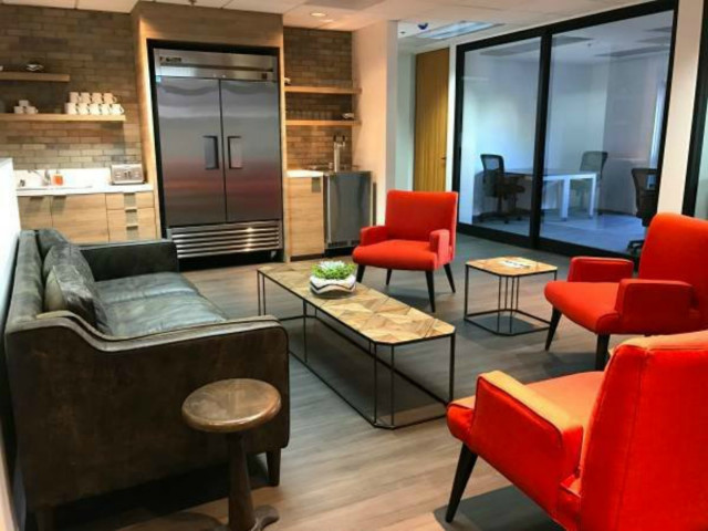 1541 Ocean Ave in Santa Monica