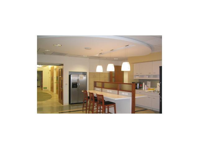 555 W 5th St in Los Angeles