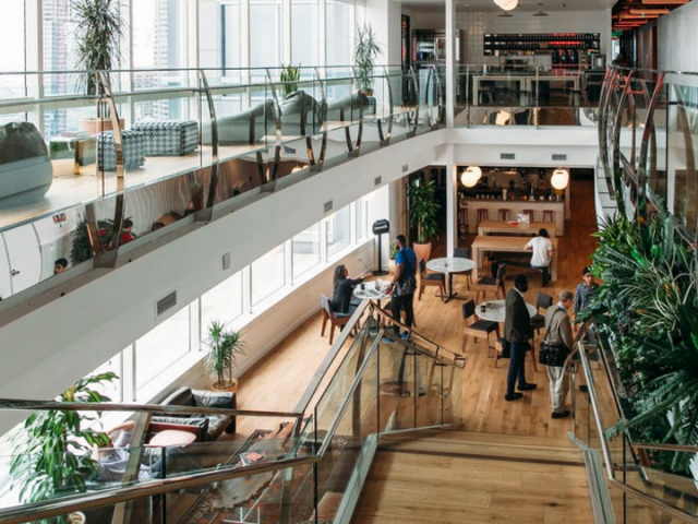 555 W 5th St in Los Angeles