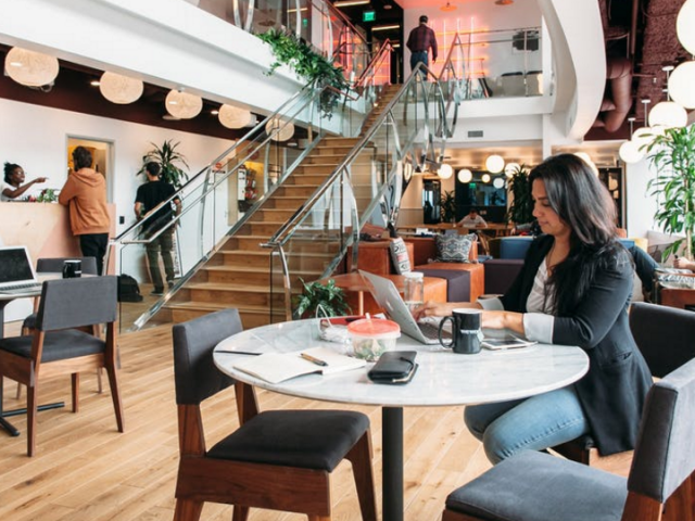 555 W 5th St in Los Angeles