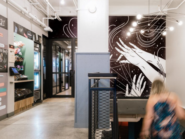 27-01 Queens Plaza N in Long Island City