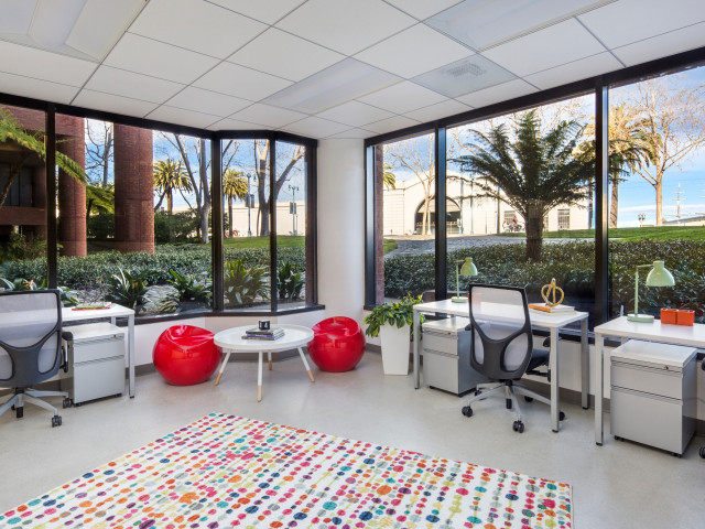 4660 La Jolla Village Dr in San Diego