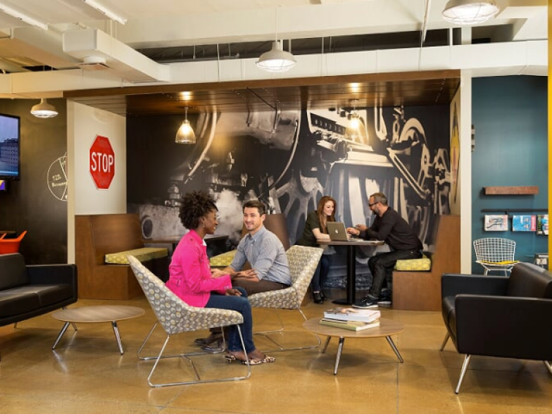 21 King St W Hamilton