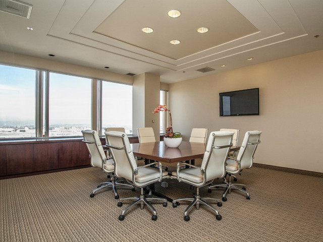 360 N Sepulveda Blvd in El Segundo