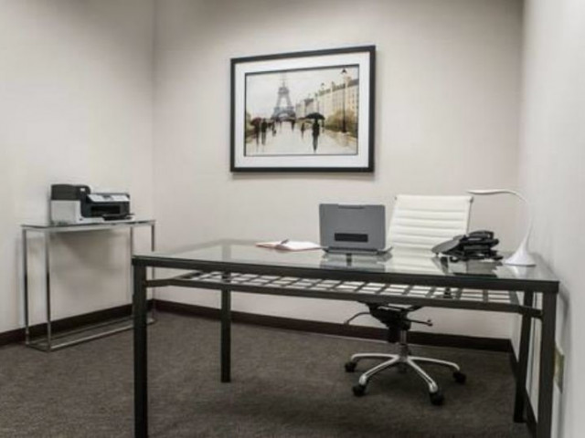 400 N Ashley Dr in Tampa