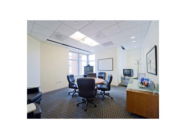 2000 Duke Street in Alexandria