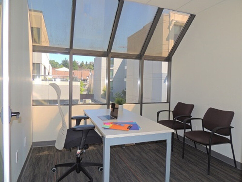 224 Esplanade W in North Vancouver