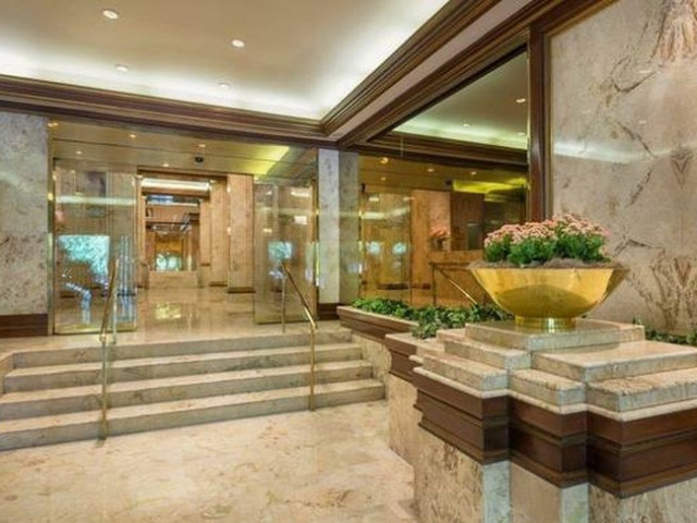 106 Central Park S in New York