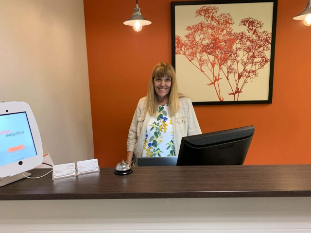 2 University Plaza Dr in Hackensack