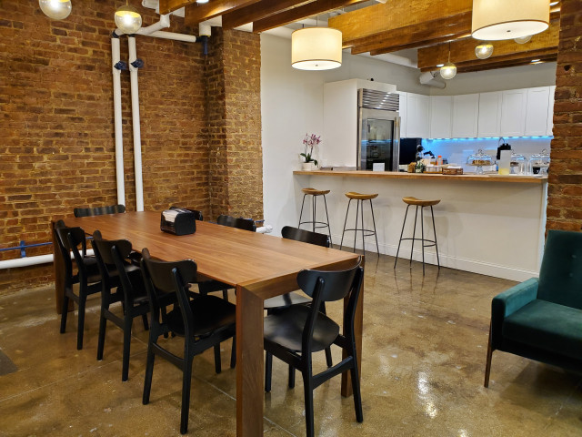 251 W 30th St in New York