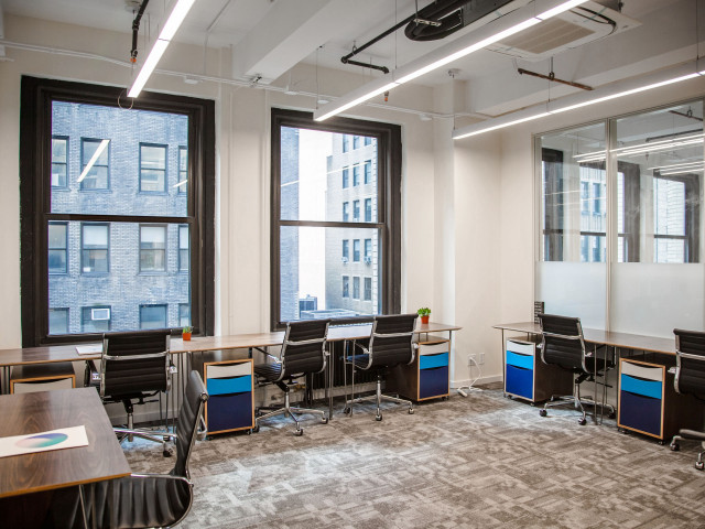 251 W 30th St in New York