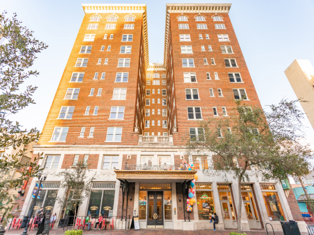 37 N Orange Ave in Orlando