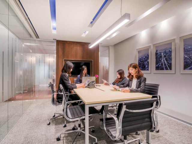 132 W 31st St in New York