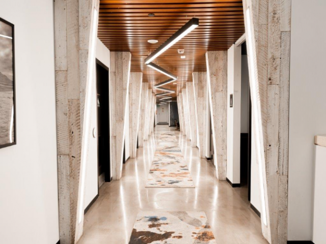 150 King St W in Toronto