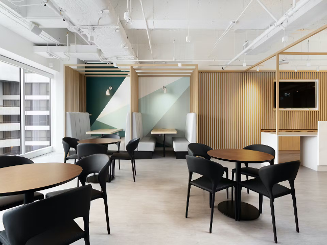 1055 W Georgia St in Vancouver