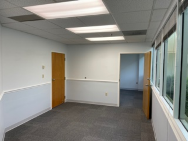 498 Palm Springs Dr in Altamonte Springs