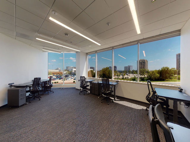 1 Mid America Plaza in Oakbrook Terrace