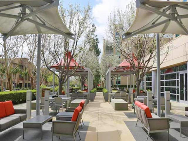 120 Vantis Dr. in Aliso Viejo