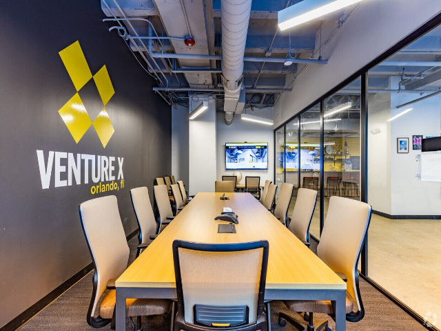 100 E Pine St in Orlando