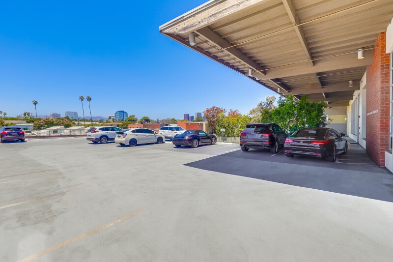 1738 Berkeley Street Beverly Hills