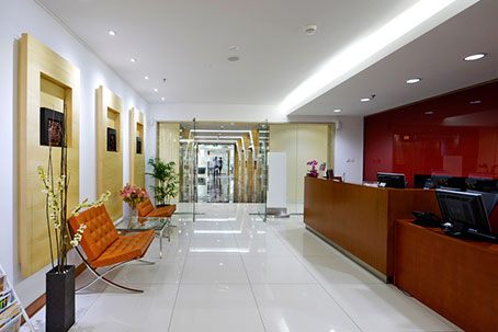 Menara Standard Chartered in Jakarta
