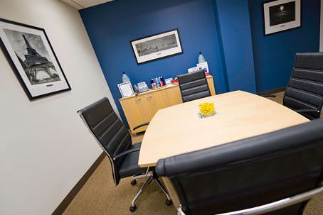 Park Ridge Plaza in Park Ridge