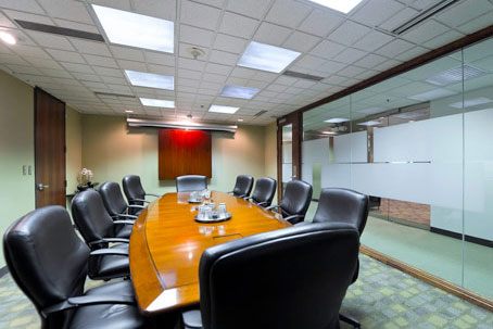 Crystal Glen in Novi