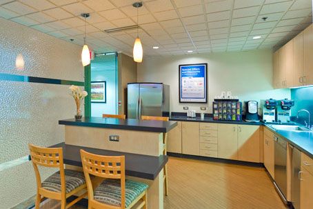 Crystal Glen in Novi