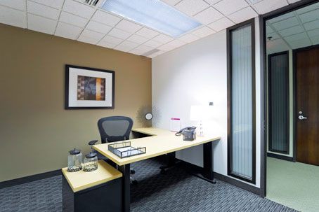 Crystal Glen in Novi