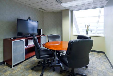 Crystal Glen in Novi