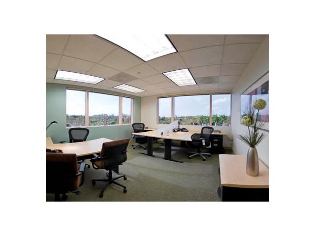 1560 Sawgrass Corporate Pkwy in Sunrise