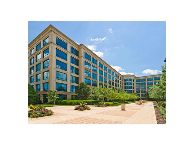 10 N Martingale Rd in Schaumburg