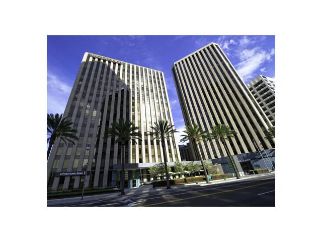 1800 Century Park E in Los Angeles