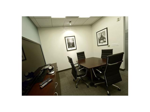 1800 Century Park E in Los Angeles