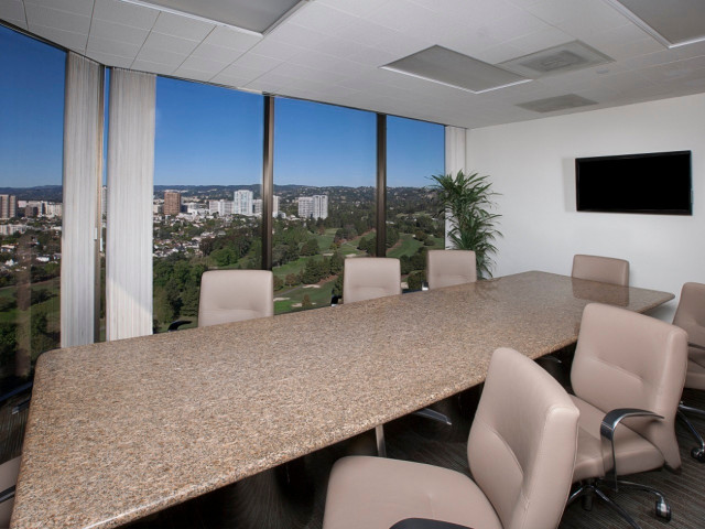 1800 Century Park E in Los Angeles