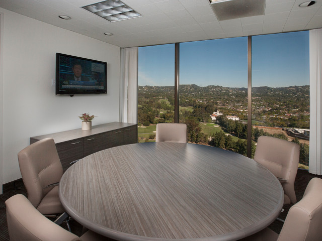 1800 Century Park E in Los Angeles