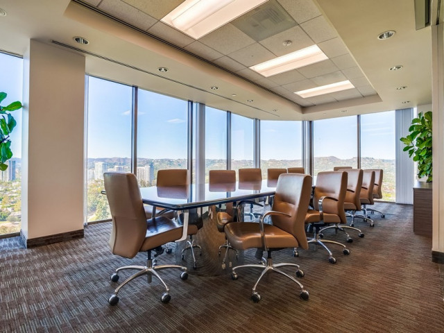 1800 Century Park E in Los Angeles