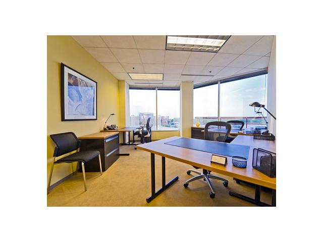 5600 North River Road in Rosemont