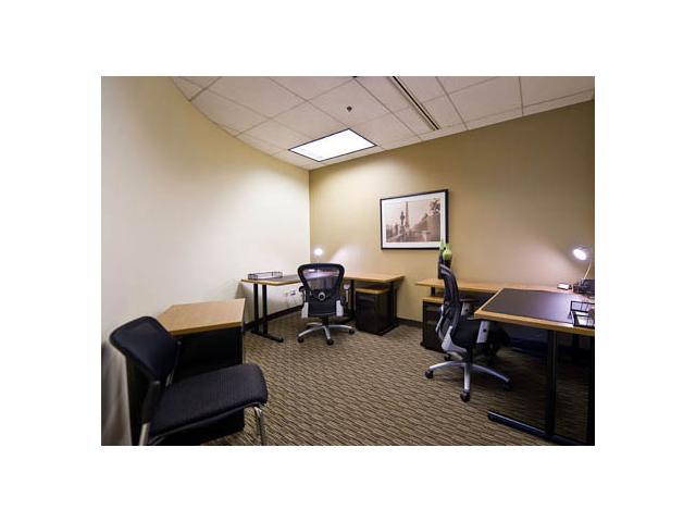 5600 North River Road in Rosemont