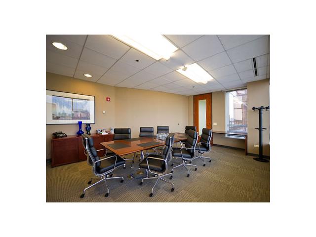 5600 North River Road in Rosemont