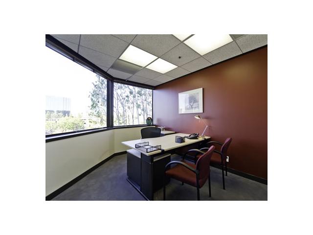 575 Anton Boulevard in Costa Mesa