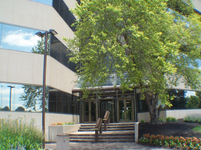 655 Metro Place South in Dublin