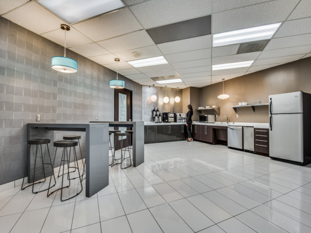 1701 W Northwest Hwy in Grapevine