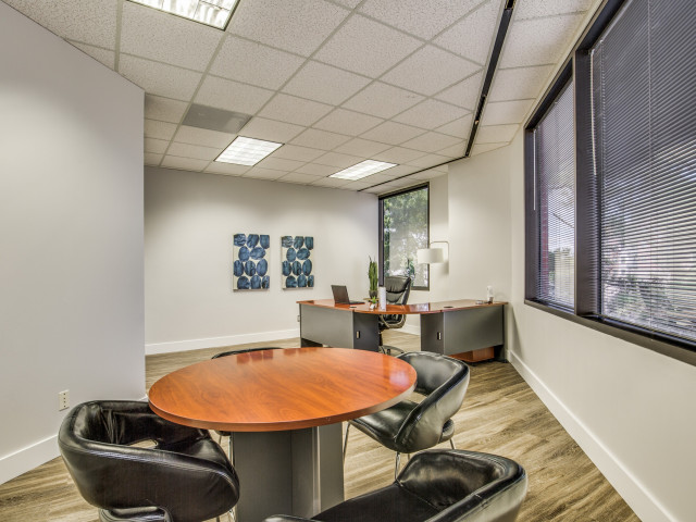 1701 W Northwest Hwy in Grapevine