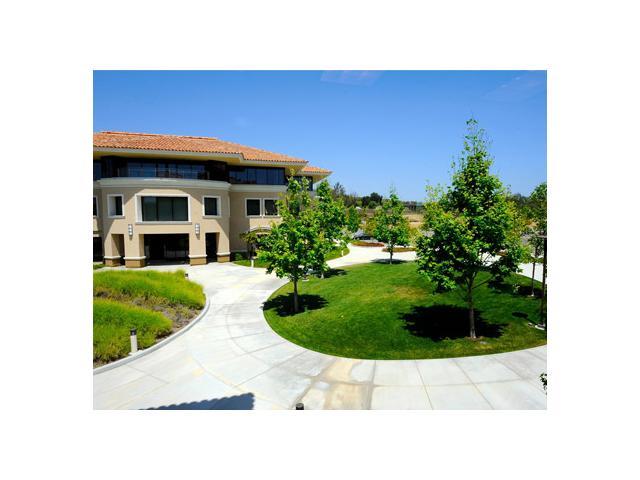 2625 Townsgate Rd in Thousand Oaks