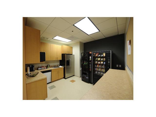 2625 Townsgate Rd in Thousand Oaks